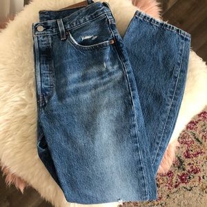 Levi 501 straight leg blue jeans